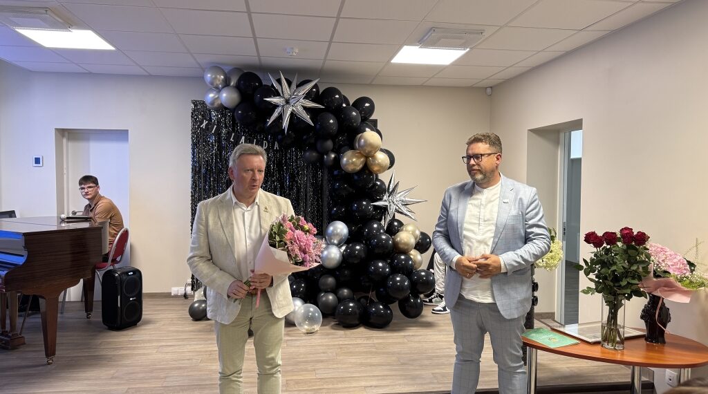 Žemaitijos kadetų gimnazijos skyrių mokyklos atsisveikina su abiturientais