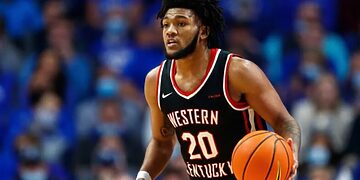 Šiaulių komandoje – studijas JAV baigęs gynėjas