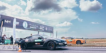 Ketvirtadienį Palanga aidėjo nuo sportinių automobilių – prasidėjo „Aurum 1006 km powered by Hankook“ lenktynių renginiai