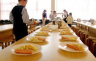 Kas kaltas, kad vaikai nenori valgyti mokykloje?