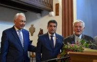 Prezidentui Valdui Adamkui įteiktas medalis „Už nuopelnus Neringai“