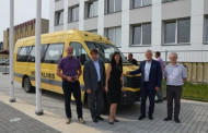 Nauji mokykliniai (geltonieji) autobusai atrieda į gimnazijas