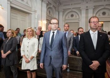 Teismas: Naujai perregistruotai Darbo partijai perėjo atsakomybė už „juodąją buhalteriją”