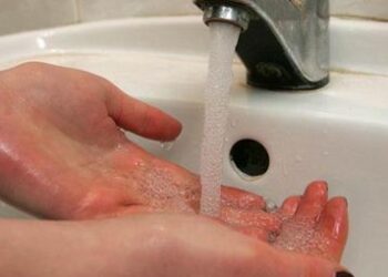 Dėl planinio katilinės ir šilumos tinklų remonto nutrauktas karšto vandens tiekimas Mažeikių mieste