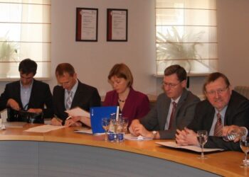 Valstybinės institucijos ir NVO stiprins bendradarbiavimą žmogaus teisių srityje