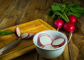 4 nauji ir skanūs būdai valgyti daugiau ridikėlių