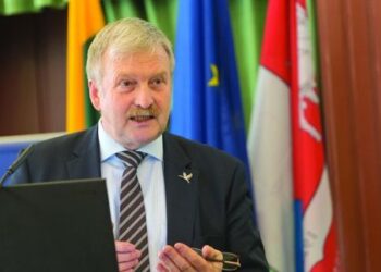 Atviras laiškas: Komisaras Vytenis Andriukaitis neatstovauja visuomenės interesams?