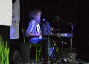 Paskutiniai festivalio „Bardų vasara Naisiuose“ akordai