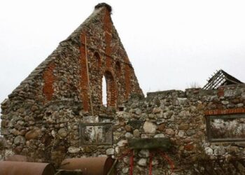 Ūkininkas atkurs Zubovų dvaro begriūvančius pastatus