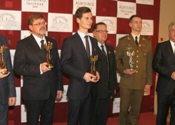 Kviečiame siūlyti pretendentus prestižiniam apdovanojimui „Auksinis feniksas“