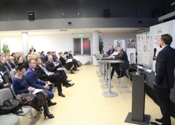 Prasidėjo tarptautinė verslo ir pasiekimų paroda „Šiauliai 2015“