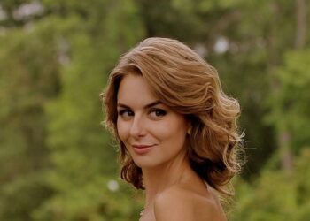 Žvaigždžių stilistas J. Trafimovas pataria nuotakoms: svarbiausia natūralumas, bokštams – ne