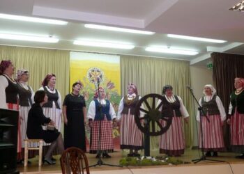 Adventinis renginys GIESMĖ MEDŽIUI sujaudino šateikiškius