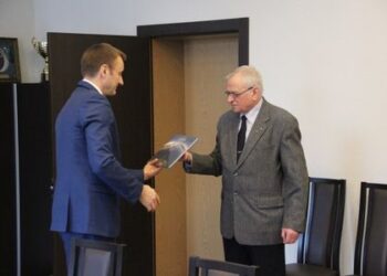 Gimtadienį švenčiantis garbės pilietis kalbėjo apie meilę savo miestui