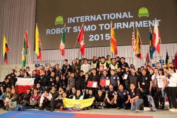 Klaipėdos universiteto Robotikos klubo nariai puikiai pasirodė robotų sumo rungtynėse Japonijoje