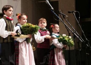 Paminėta Vasario 16-oji ir įteiktos „Auksinės gilės“