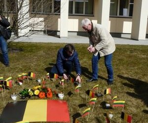 Plungiškiai neliko abejingi teroro aktui Briuselyje