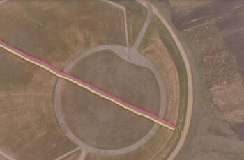 Naisių bendruomenė Baltų arenoje išskleidė įspūdingą vėliavą