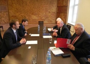 Su VDI atstovais aptarta nelegaus darbo problema