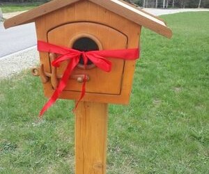 Pajūryje iškilo knygų inkilėlis