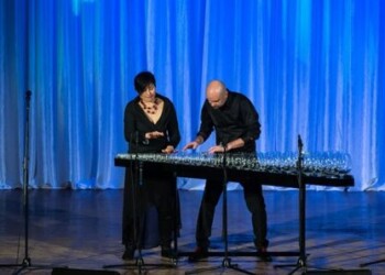 Žemaičių Kalvarijoje skambėjo stiklo arfos