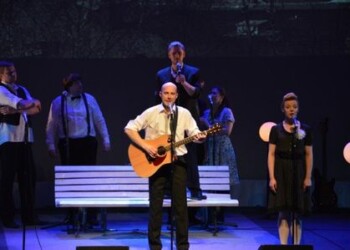 Teatro diena su „Naisių vasaros teatru“