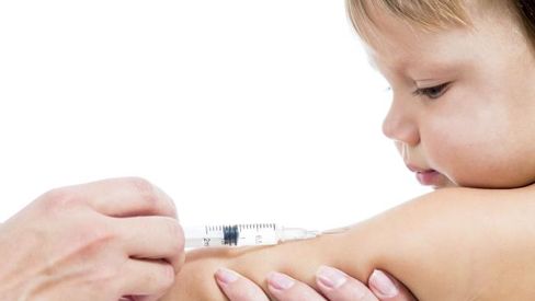 Vakcinos nuo meningokokinės B infekcijos jau keliauja į gydymo įstaigas