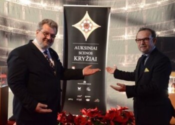 Valstybinio Šiaulių dramos teatro atstovai dalyvavo „Auksinių scenos kryžių“ įteikimo šventėje