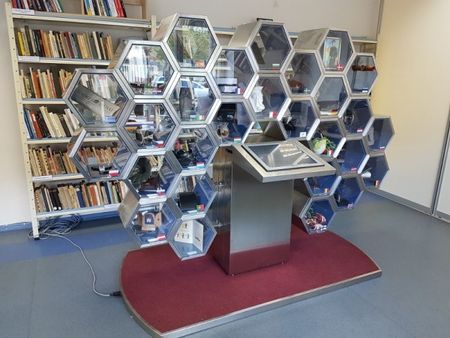 Bibliotekoje veikia interaktyvus stendas „Korys“