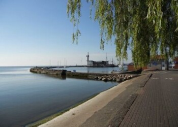 Gatvei Nidoje – menininko E. A. Jonušo vardas