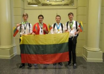 Mažeikiškis Elvinas Ribinskas tarptautinėje fizikos olimpiadoje iškovojo auksą