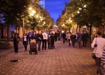 „Šiaulių naktyse“ – šviečiančių žmonių paradas ir daugybė renginių