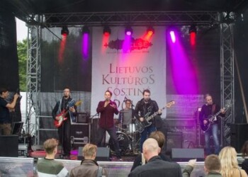 Festivalyje „Aš toks vienas“ – tiksintis gyvos muzikos užtaisas