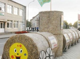 Žemaičių Naumiestyje šurmuliavo Mykolinių šventė