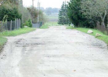 Skirtos lėšos Tauragės rajono seniūnijų kelių žvyravimui, greideriavimui ir priežiūrai