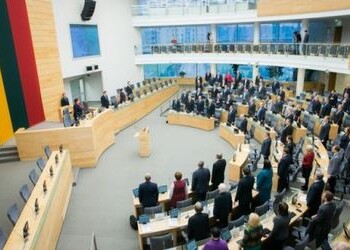 LVŽS laimėjo rinkimus. Kokią vyriausybę formuos Saulius Skvernelis ir Ramūnas Karbauskis?