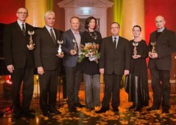 Apdovanojimų „Auksinis feniksas“ įteikimas Vilniaus rotušėje