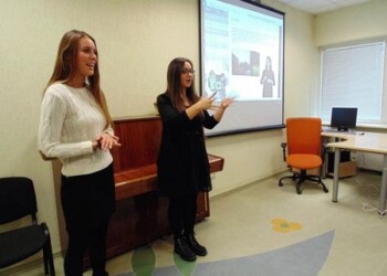 Pristatytas pirmasis Lietuvoje fotografijos pradžiamokslis kurtiesiems