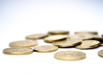 Ar teisinga sportininkams taikyti darbo sutarčių principus?