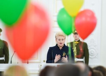 Prezidentė kviečia linksmai ir išradingai minėti valstybės gimtadienį