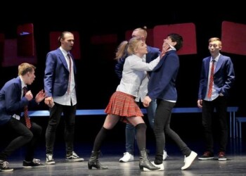 Plungės kultūros centre diena su Teatru