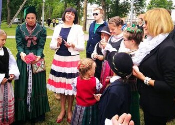 Išbarstyti žodžiai, vaizdai ir garsai – vėl kartu