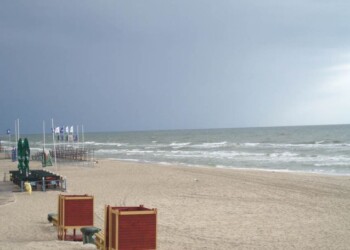 Dėl viešųjų tualetų Palangoje Aplinkos ministerija imasi arbitro vaidmens