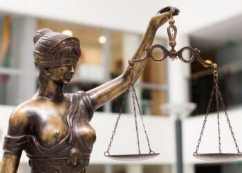 STT: Už fiktyvų įdarbinimą nuteisti trys asmenys