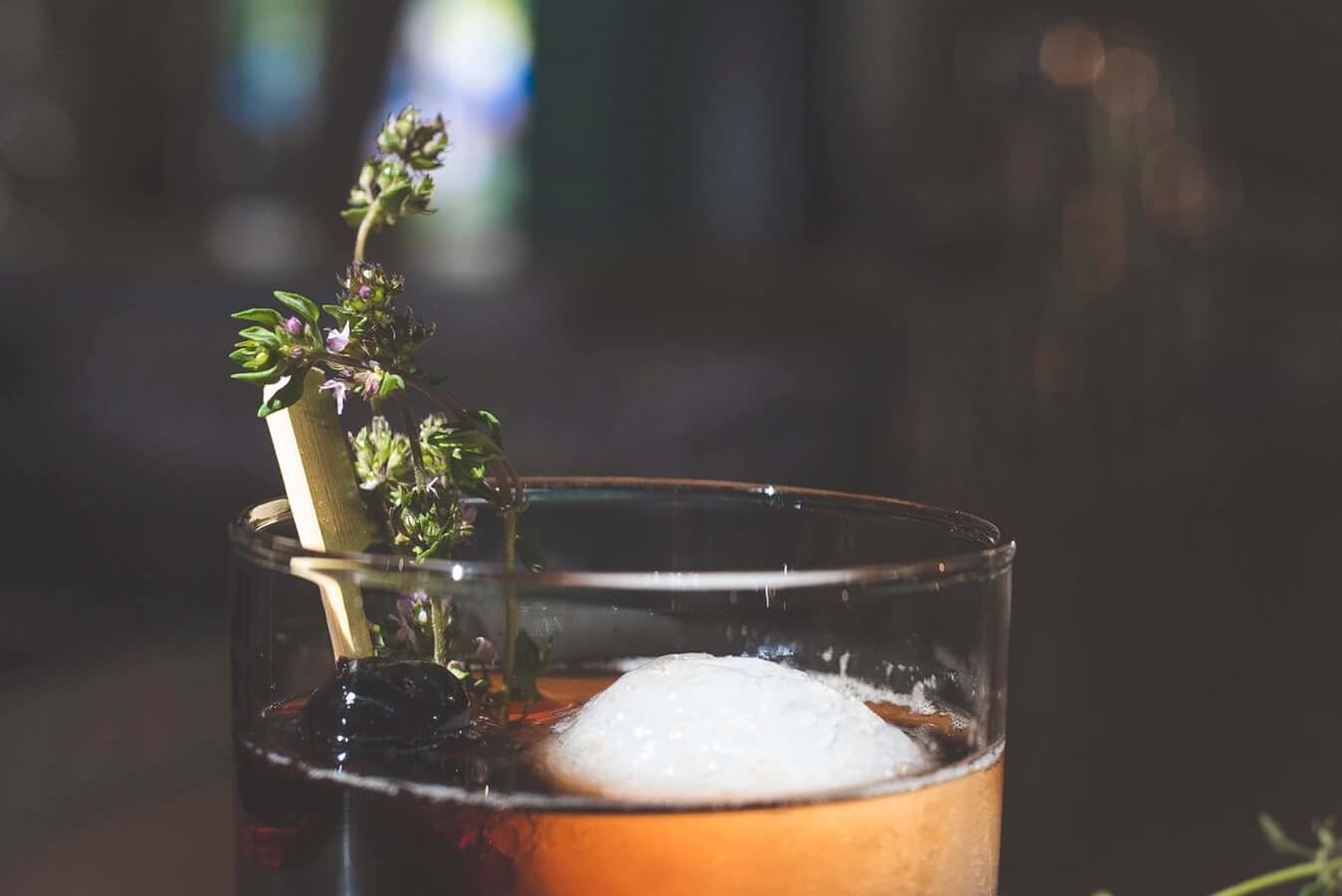 Romas – gėrimas ne tik kokteiliams. Kaip jį gerti?