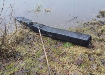 Nerimi į Lietuvą plaukė pusantro tūkstančio pakelių cigarečių