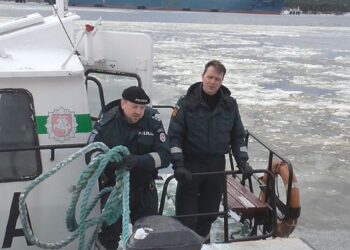 Tarnybą palieka ilgametis Jūrų uosto policijos pareigūnas