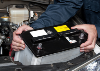 Patarimai kaip issirinkti automobilini akumuliatoriu