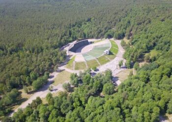 Vasaros estrada Klaipėdoje