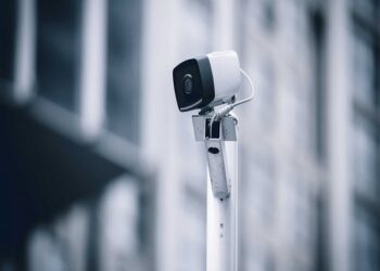 Skaitmeninės ir analoginės vaizdo stebėjimo kameros – kuo jos skiriasi?